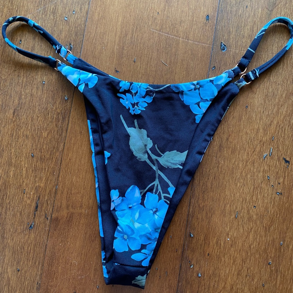 Frankies Thong bikini bottoms